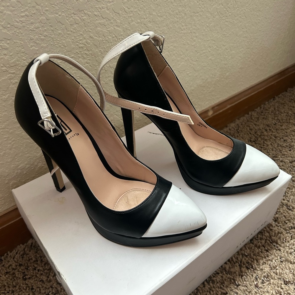 SOLD | Black & White Heels